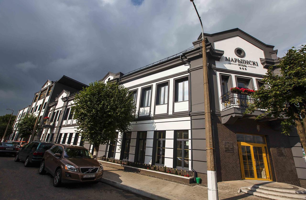 Hotel Mariinskiy Baranawitschy Exterior foto